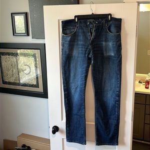 Lucky brand 221 Straight leg, blue jeans, slightly worn